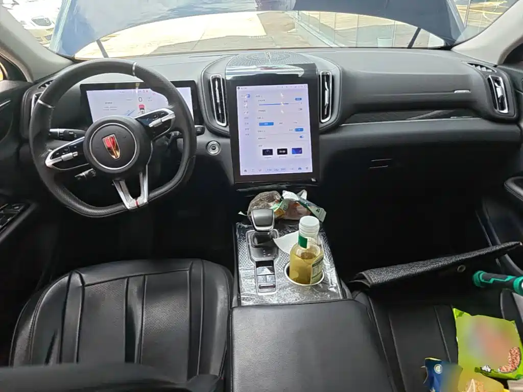 Hongqi Hongqi HS3 PHEV — миниатюра 14