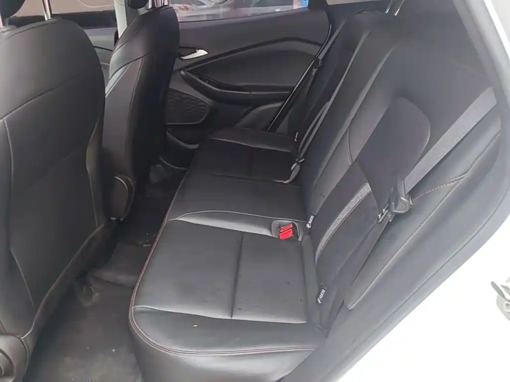 Chevrolet Trax — миниатюра 17