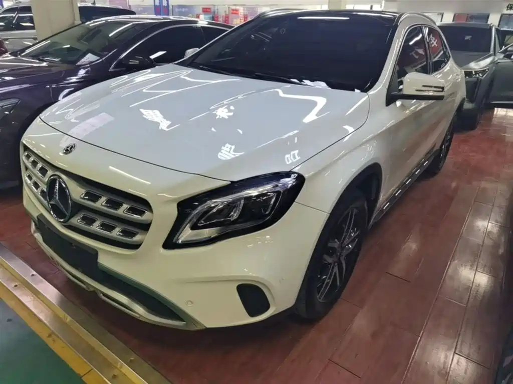 Mercedes-Benz GLA 2017