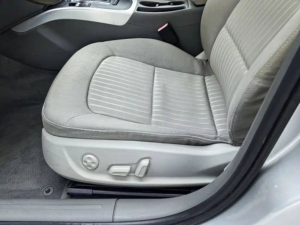 Audi A4L — миниатюра 20