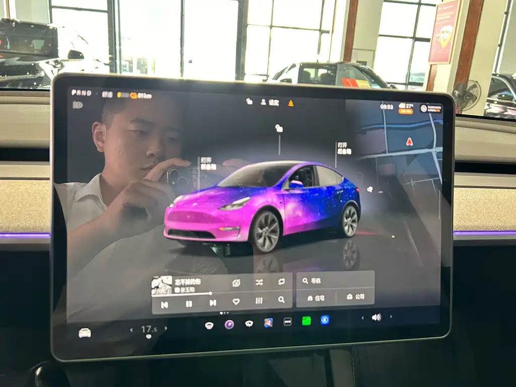 Tesla Model Y — миниатюра 11