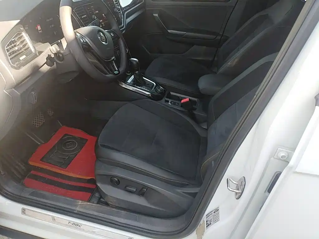 Volkswagen T-Roc — миниатюра 15