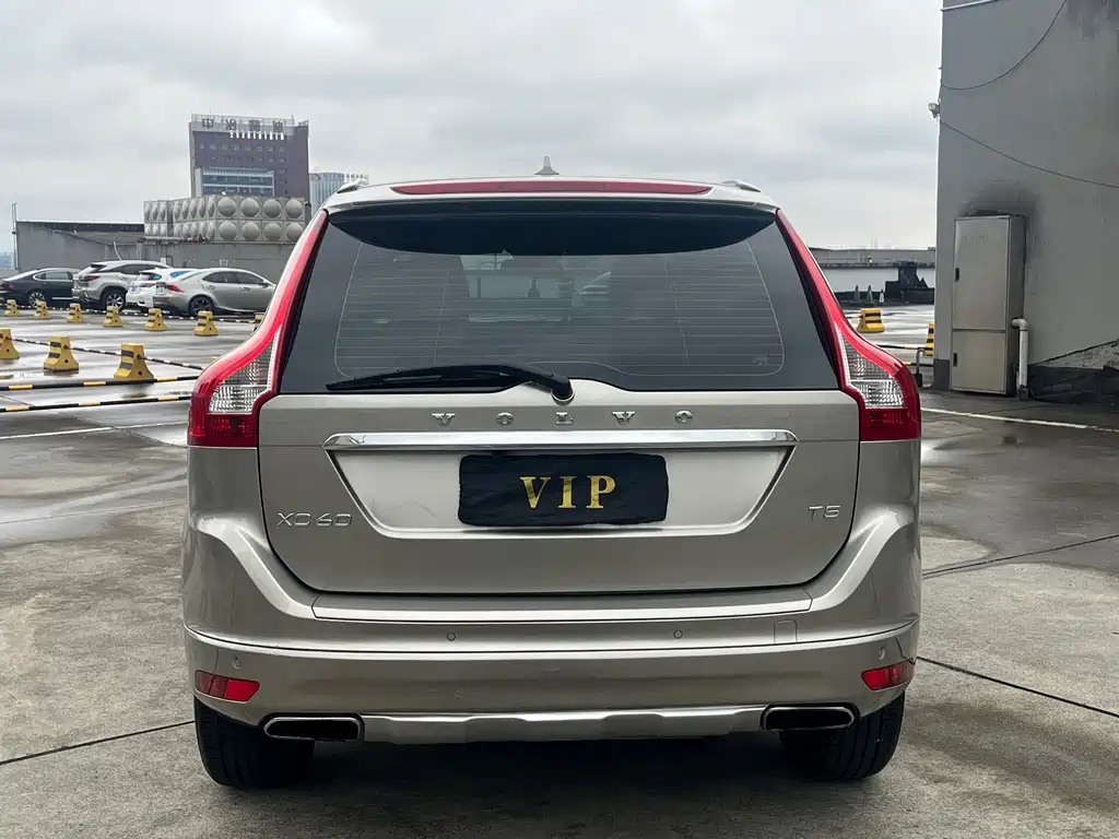 Volvo XC60 — миниатюра 10