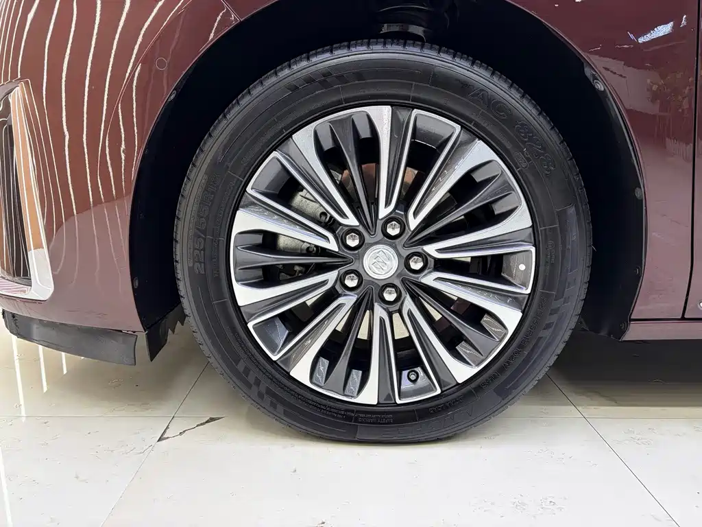 Buick GL8 — миниатюра 9