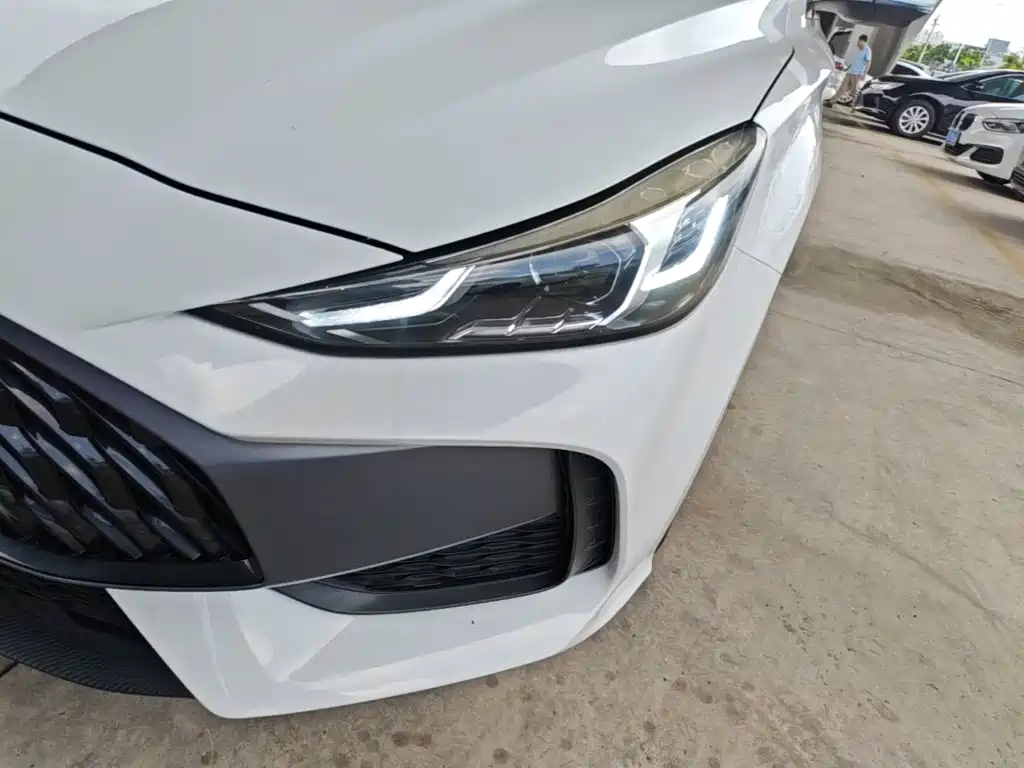 MG MG5 — миниатюра 24