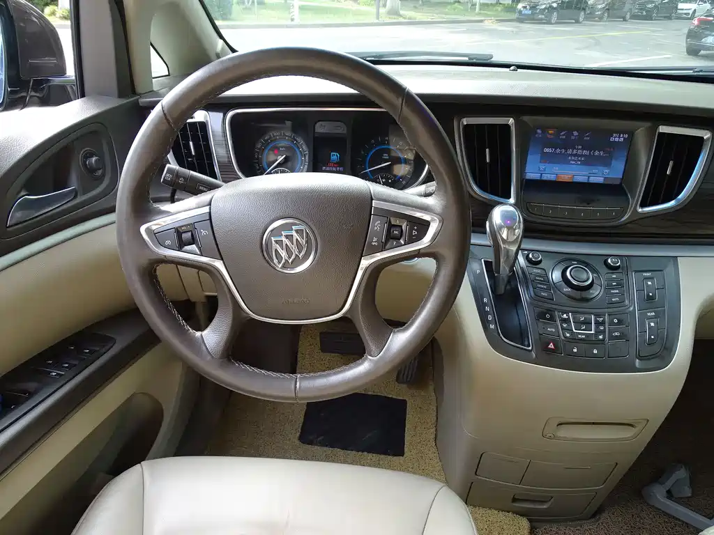 Buick GL8 — миниатюра 24