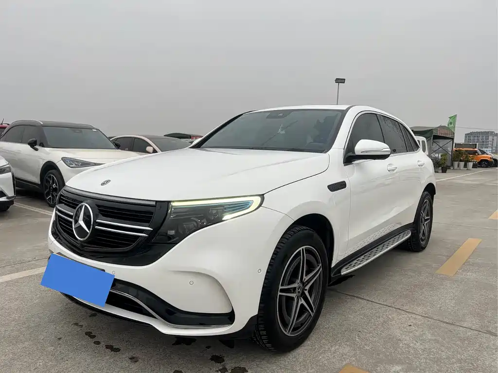 MERCEDES-BENZ EQC