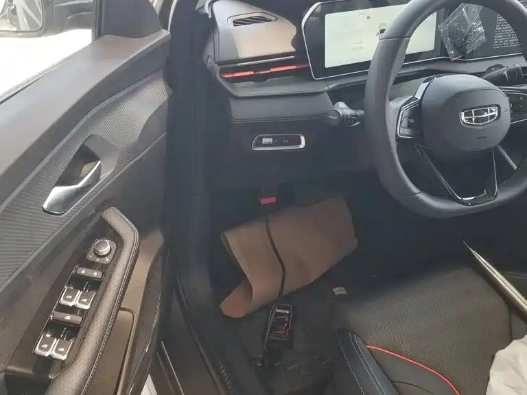 Geely Binrui — миниатюра 16