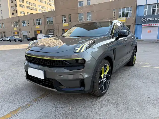 2020 Lynk & Co 05