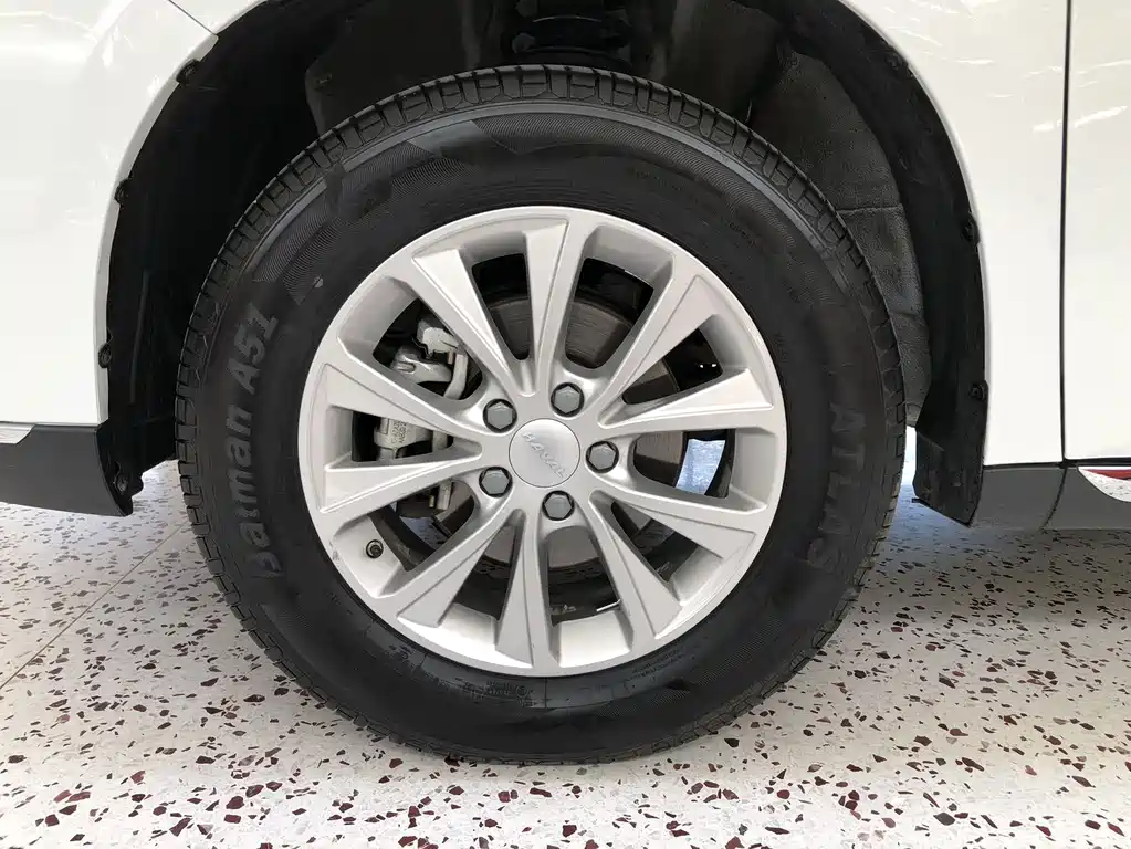 Haval M6 — миниатюра 15