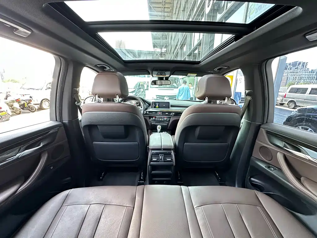 BMW X5 (Import) — миниатюра 16