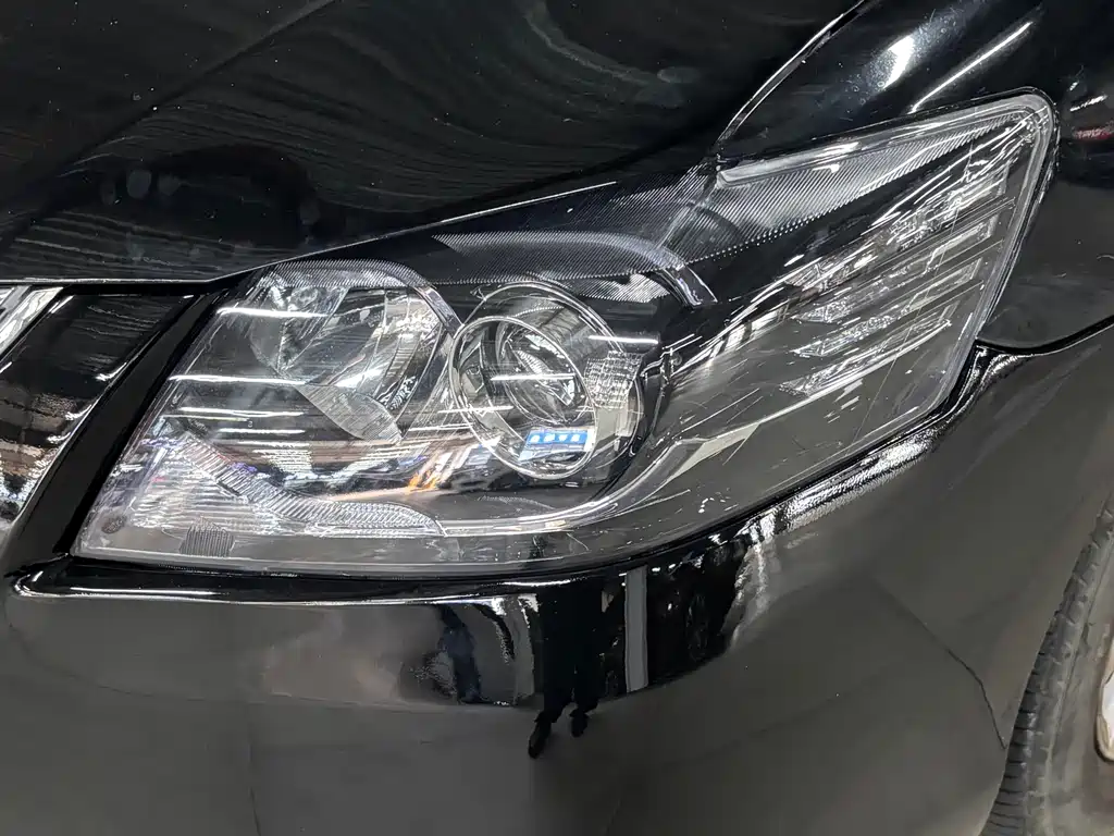 Toyota Camry — миниатюра 3