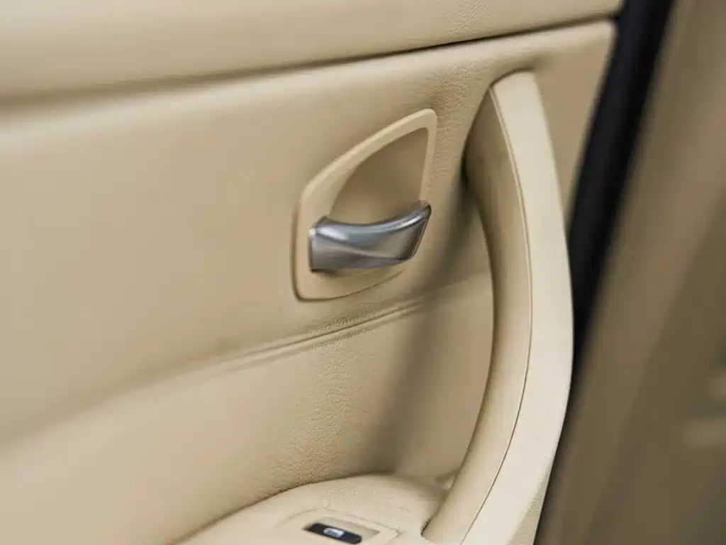BMW 3 Series — миниатюра 30