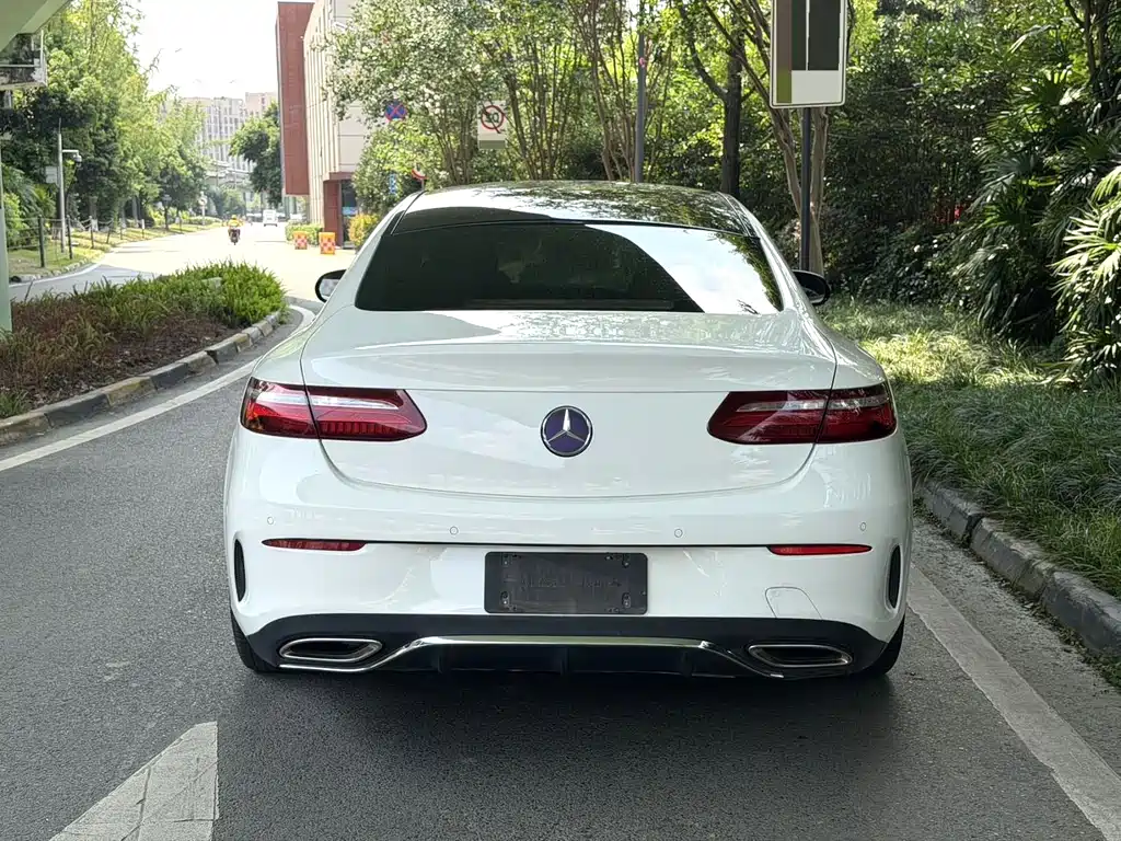 Mercedes-Benz E-Class (Import) — миниатюра 9