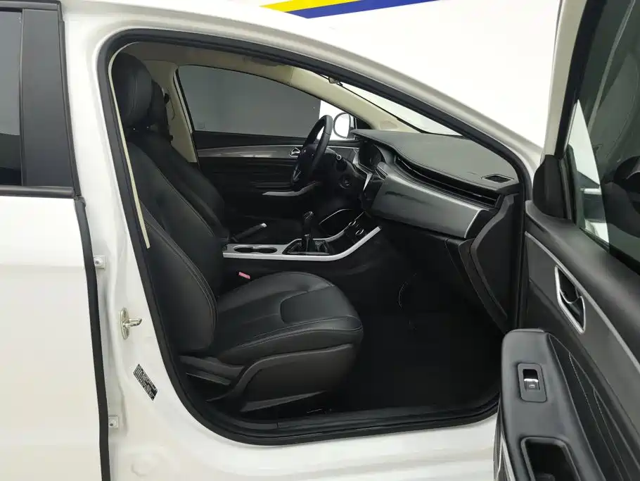 Chery Arrizo 5 — миниатюра 8