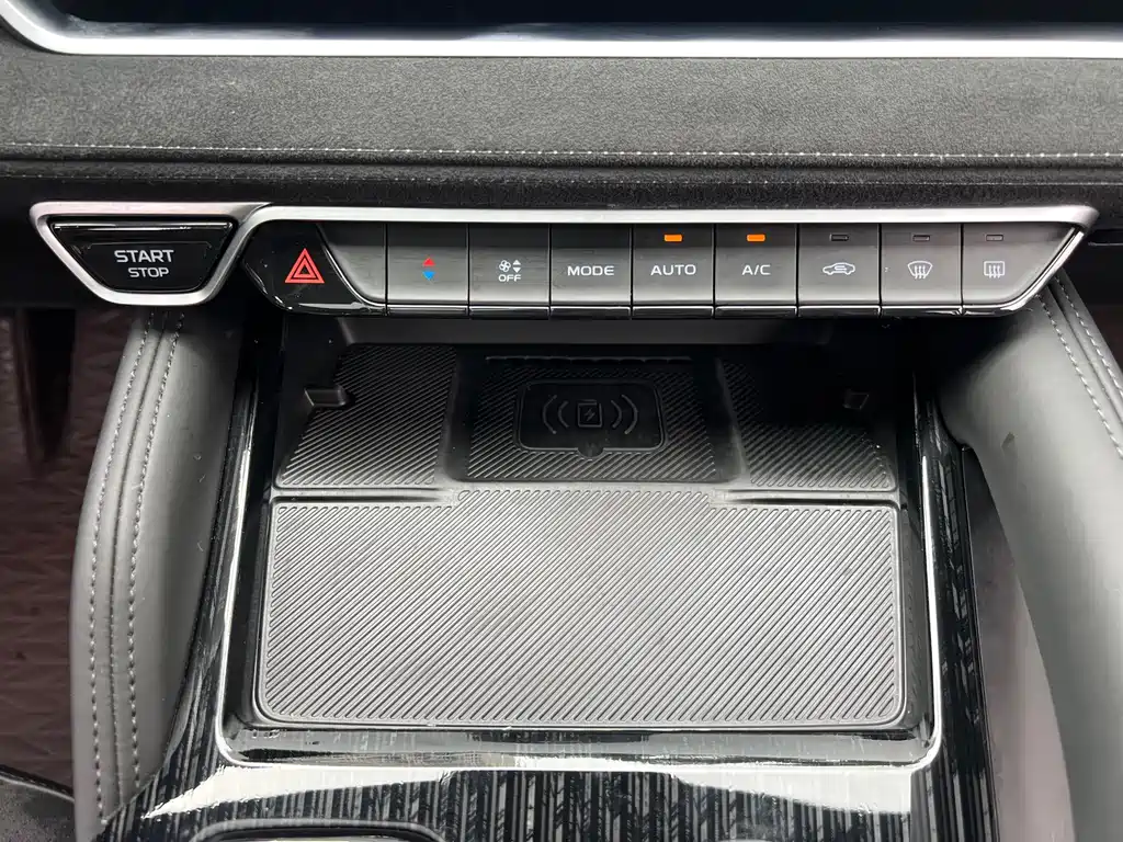 Geely Xingyue L — миниатюра 17