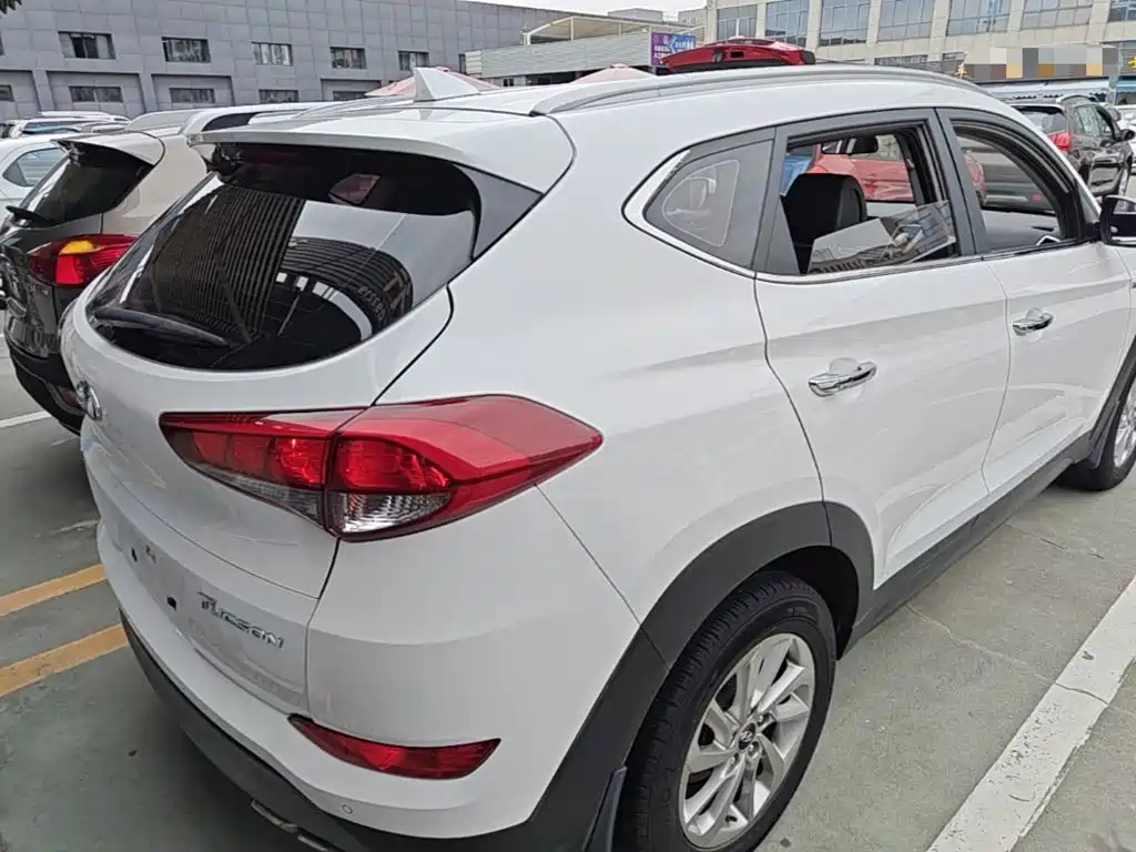Hyundai Tucson — миниатюра 7