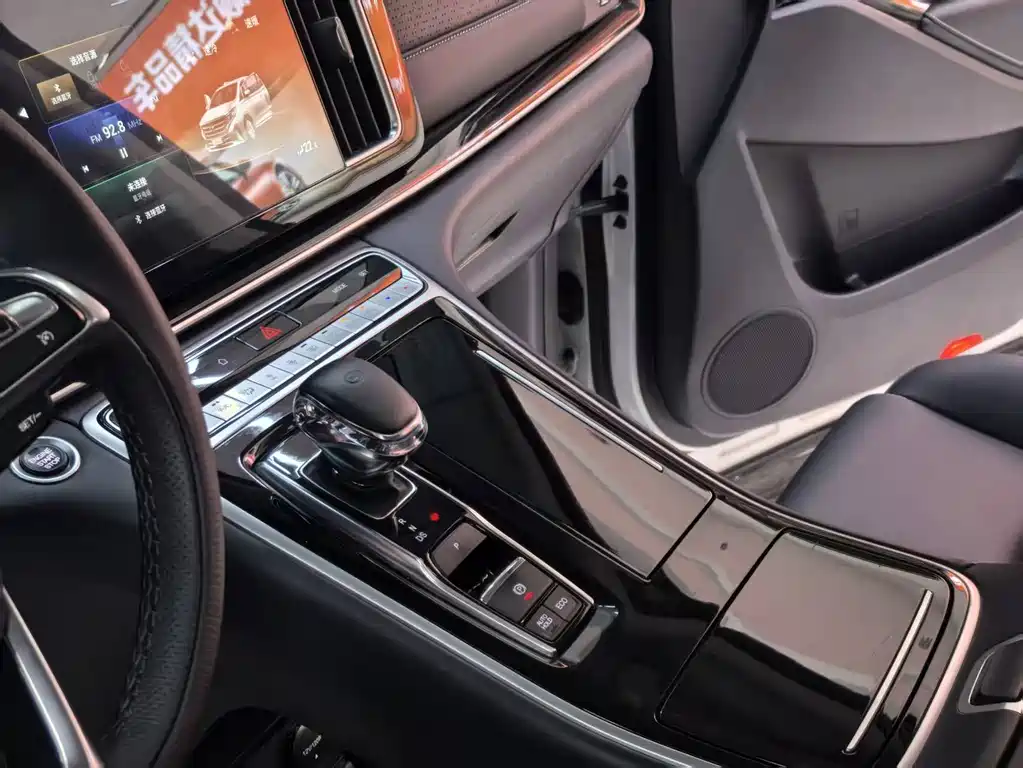 GAC M8 2021 390T Premium