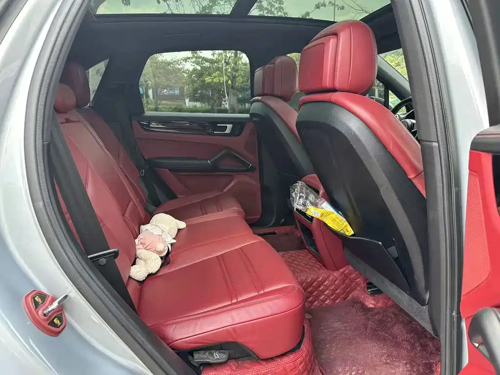 Porsche Cayenne Hybrid — миниатюра 5