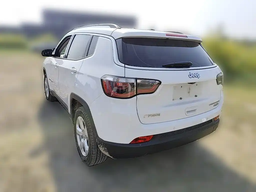 Jeep Compass — миниатюра 7