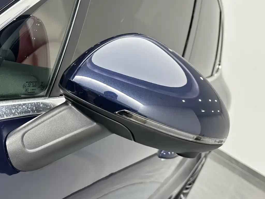 Porsche Macan — миниатюра 19