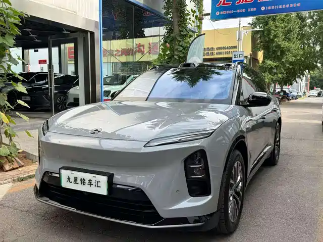 2025 Nio ES6