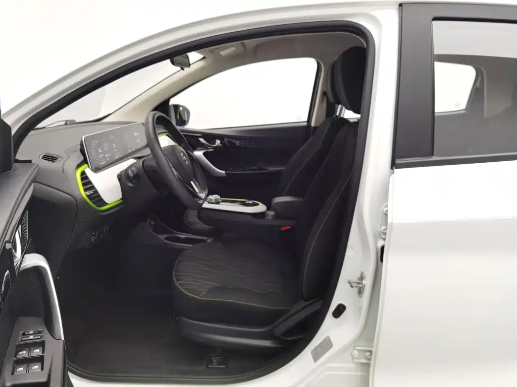 Changan Benben E-Star — миниатюра 10