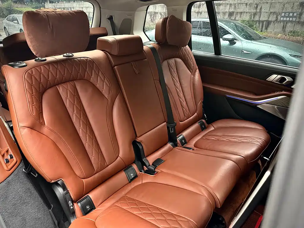 BMW X7 — миниатюра 17