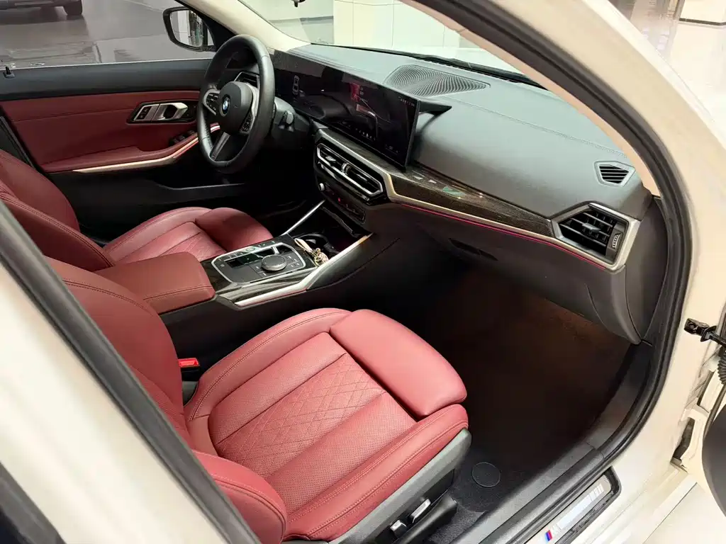 BMW 3 Series — миниатюра 17
