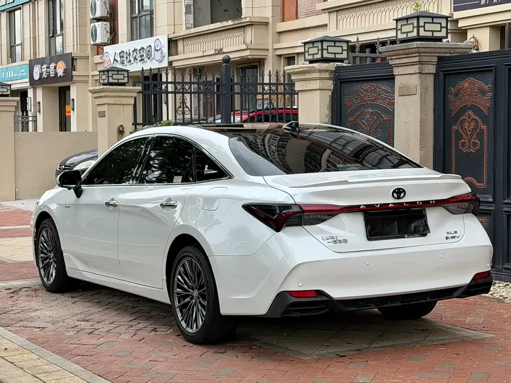Toyota Avalon — миниатюра 7