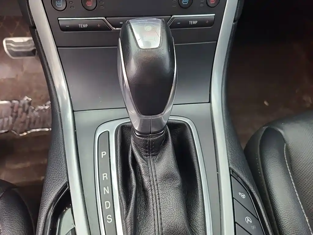 Ford Edge — миниатюра 10