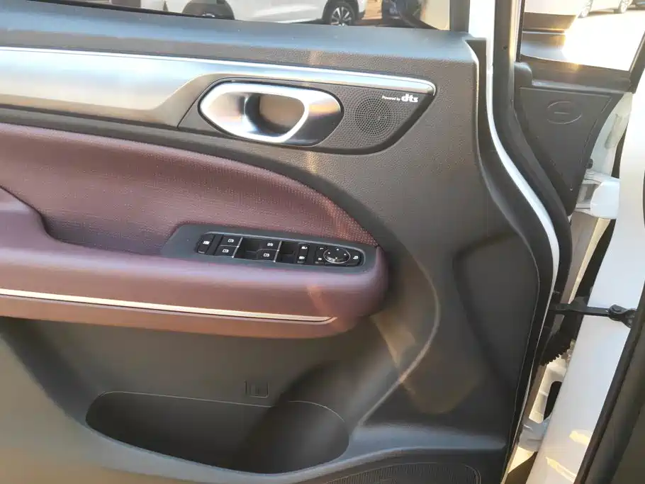 GAC Motor Trumpchi M6 — миниатюра 7