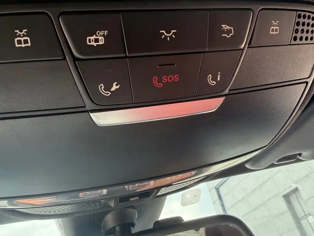 Mercedes-Benz C-Class — миниатюра 14
