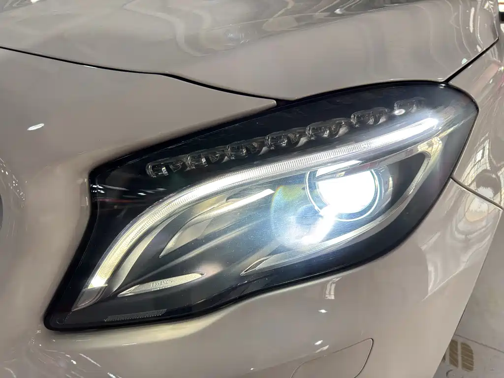 Mercedes-Benz GLA — миниатюра 21