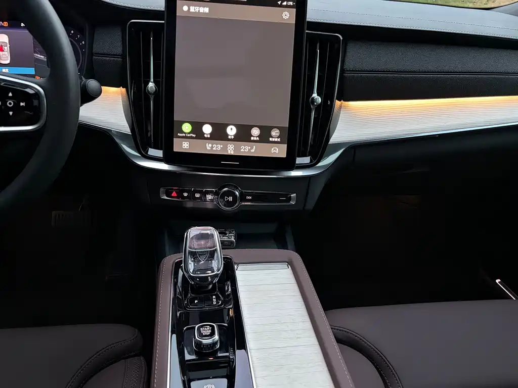 Volvo S90 — миниатюра 12