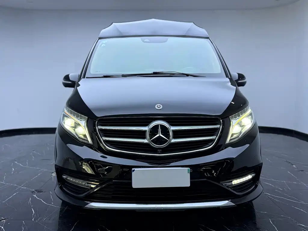 Mercedes-Benz V-Class — миниатюра 2