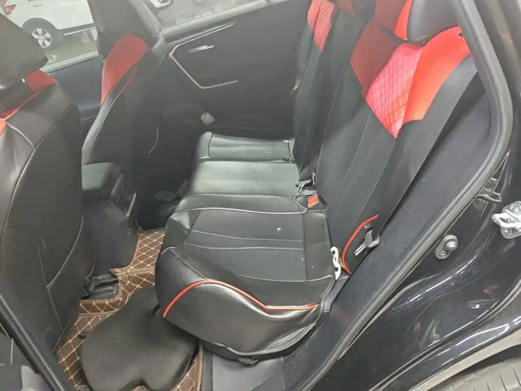 Toyota Wildlander — миниатюра 17