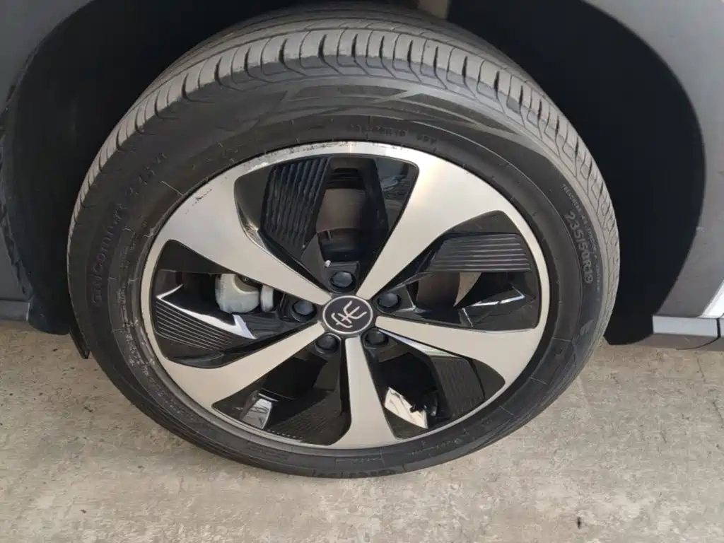 BYD PLUS New Energy — миниатюра 23