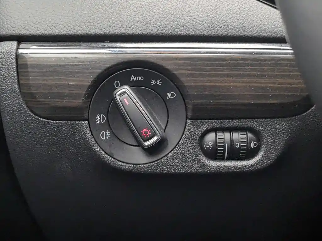 Volkswagen Sagitar — миниатюра 21