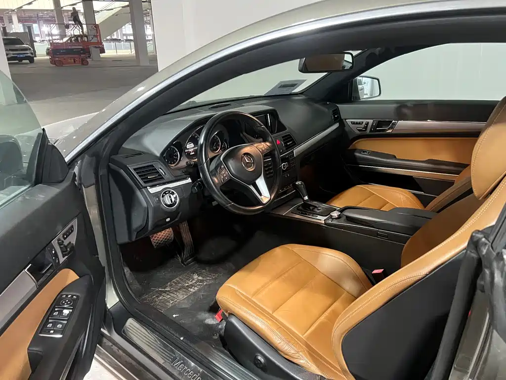 Mercedes-Benz E-Class (Import) — миниатюра 3