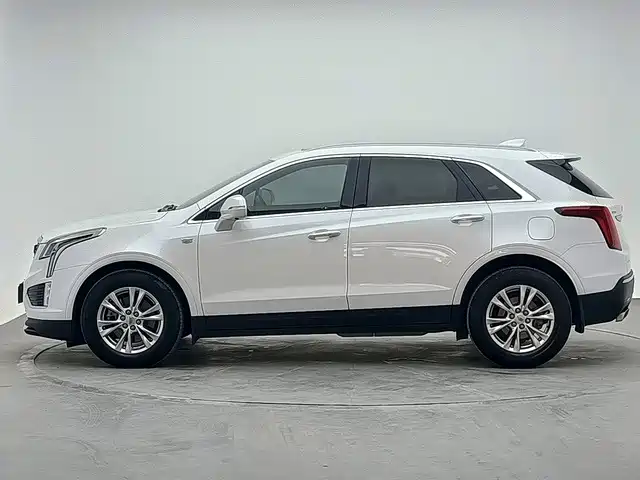 Cadillac XT5 — миниатюра 3