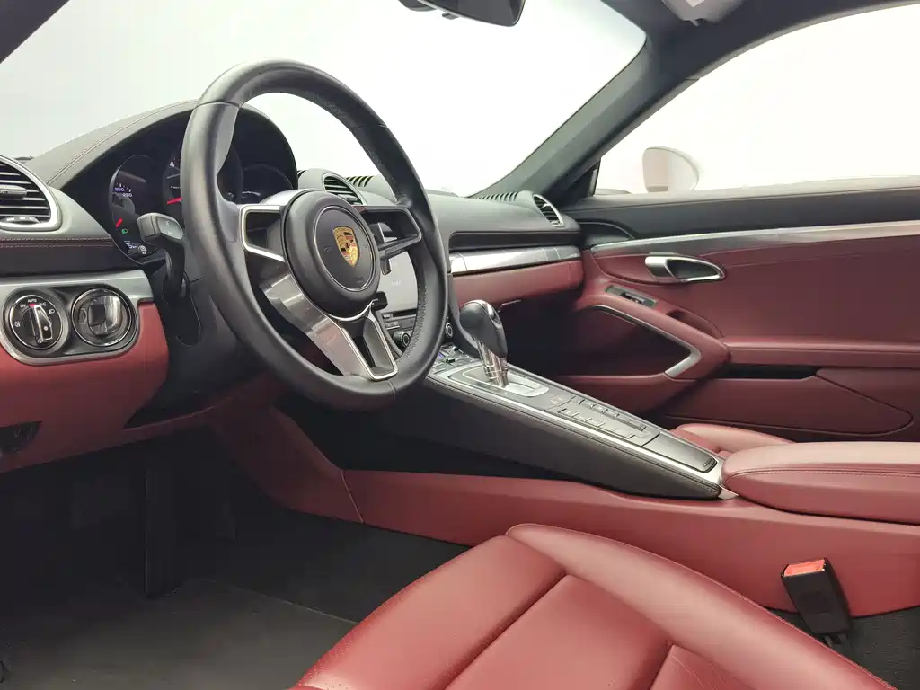 Porsche 718 2020 Cayman 2.0T