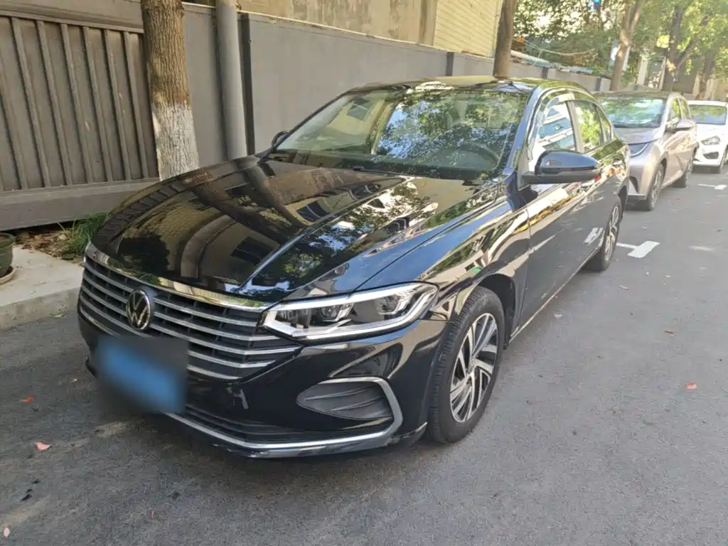 Volkswagen Lavida — миниатюра 2