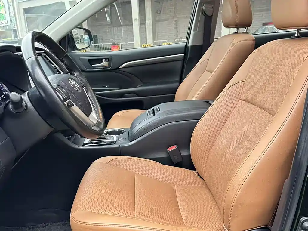 Toyota Highlander — миниатюра 6