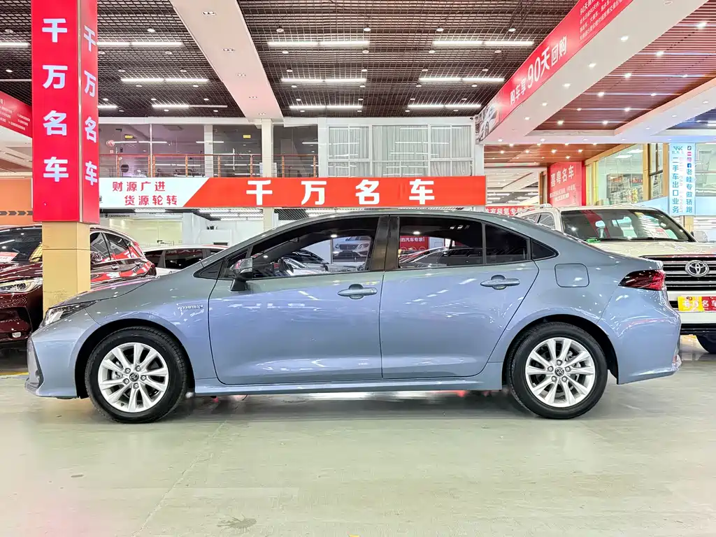 Toyota Corolla — миниатюра 3
