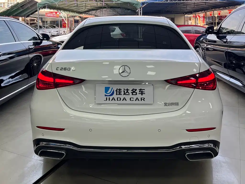 Mercedes-Benz C-Class — миниатюра 14