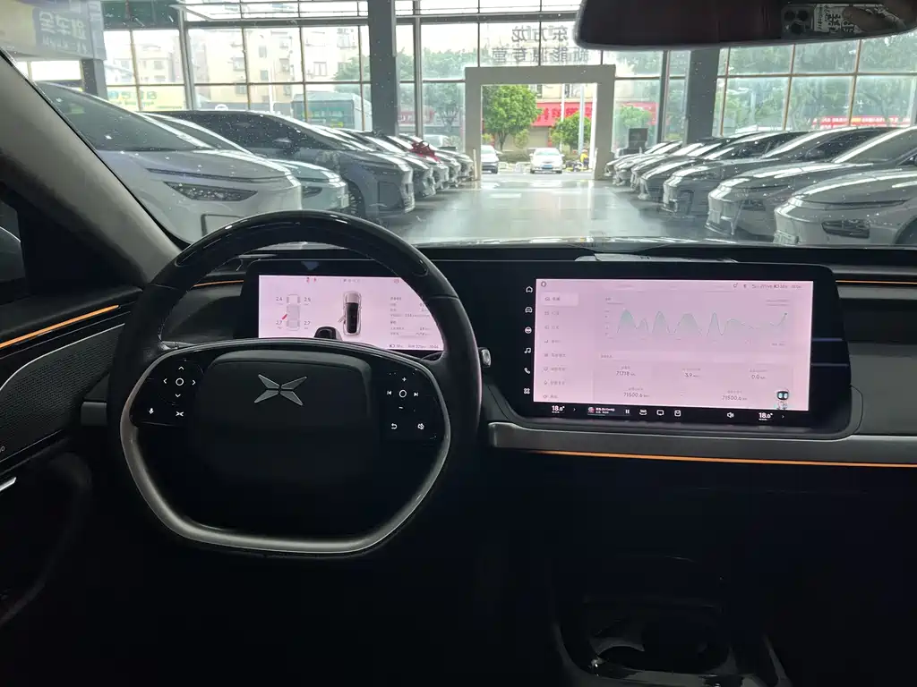 XPeng P7 — миниатюра 11