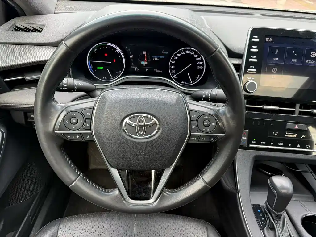 Toyota Avalon — миниатюра 8