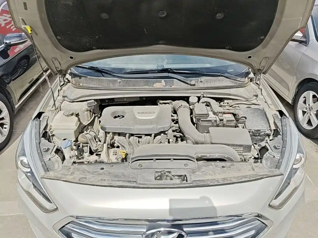 Hyundai Mistra — миниатюра 20
