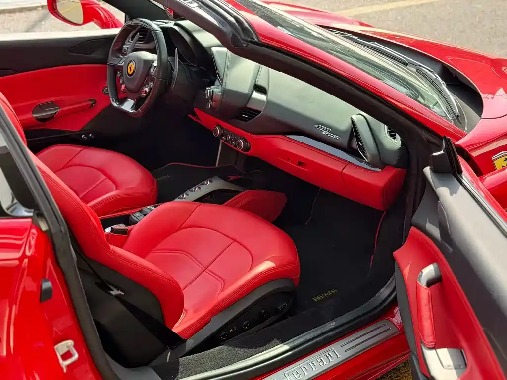 Ferrari 488 — миниатюра 12